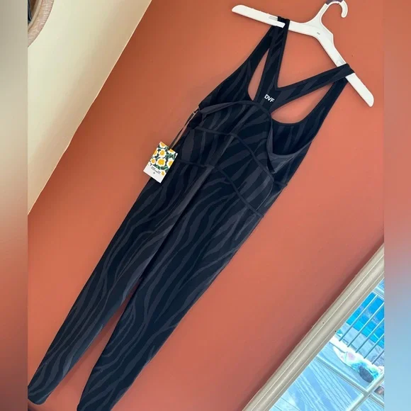 Diane Von Furstenberg x Target Jumpsuit - Picture 5 of 6